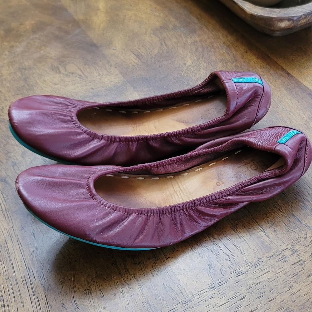 Tieks Women's Burgundy Ballet Flats Size 10
